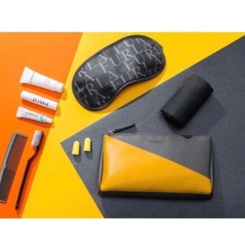 New Furla Amenity Bag/Travel Set Payot